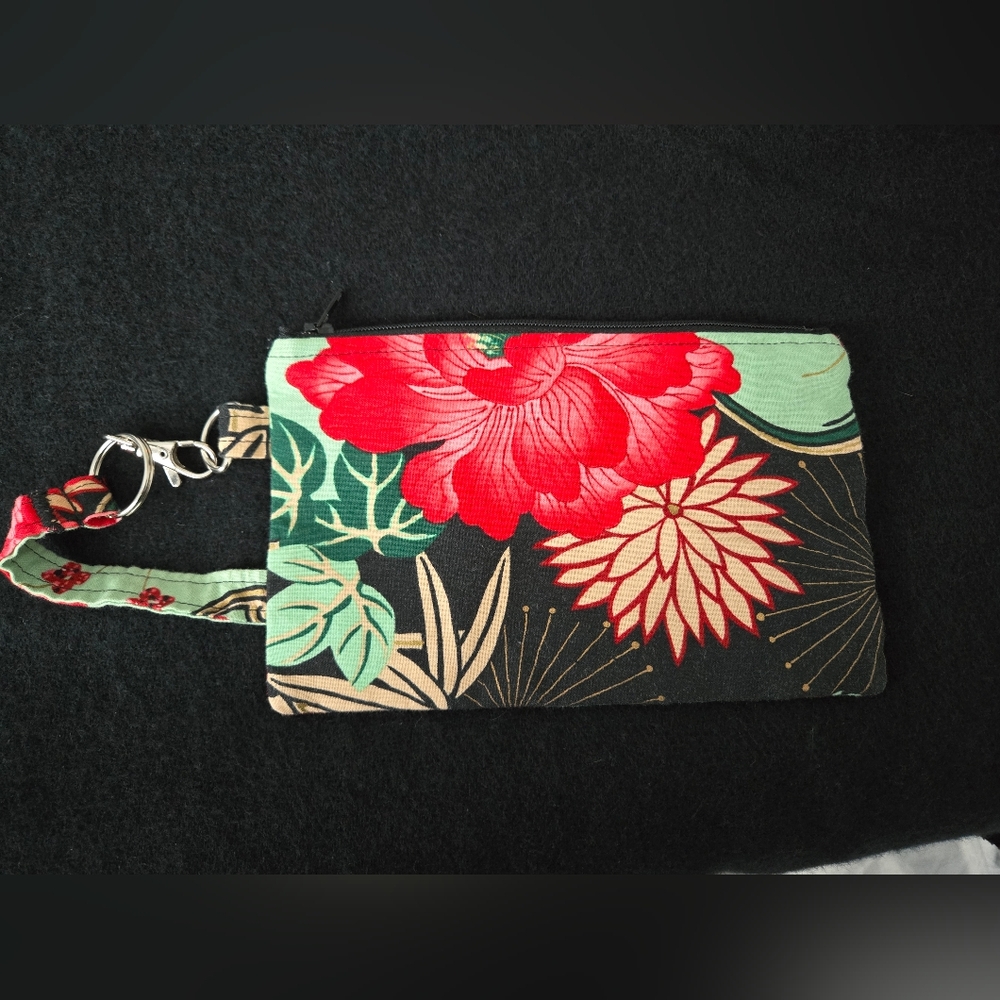 Top Notch by Design Voulala Small Floral  Wrislet